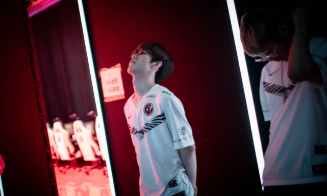 带领球队再 带领球队再